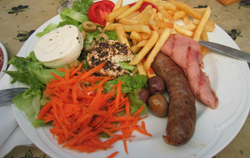 malunch.jpg (60627 bytes)